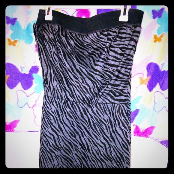Dresses & Skirts - Dress